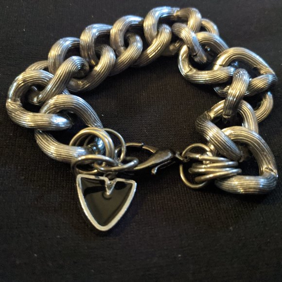 ANTIQUED STAINLESS STEEL CURB CHAINLINK BRACELET - Picture 2 of 5